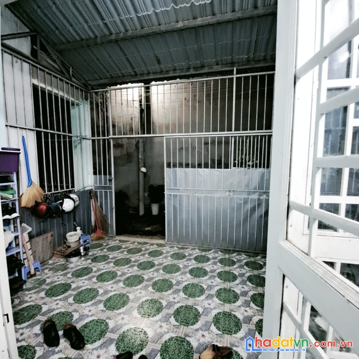 *khuyến mãi nhà cấp 4* ngang hơn 5m, nở hậu, tân thới hiệp, quận 12, giá 3 tỷ.