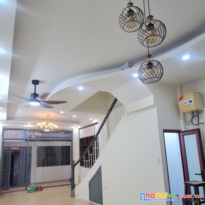 Nhà mới đẹp long lanh- ngõ ba gác tránh- ô tô gần