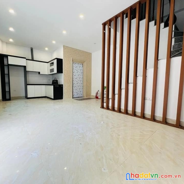 Bán nhà phạm văn đồng 48m2 5t-giá  4.8  tỷ-thang máy-30m ra ô tô tránh-vị trí đẹp
