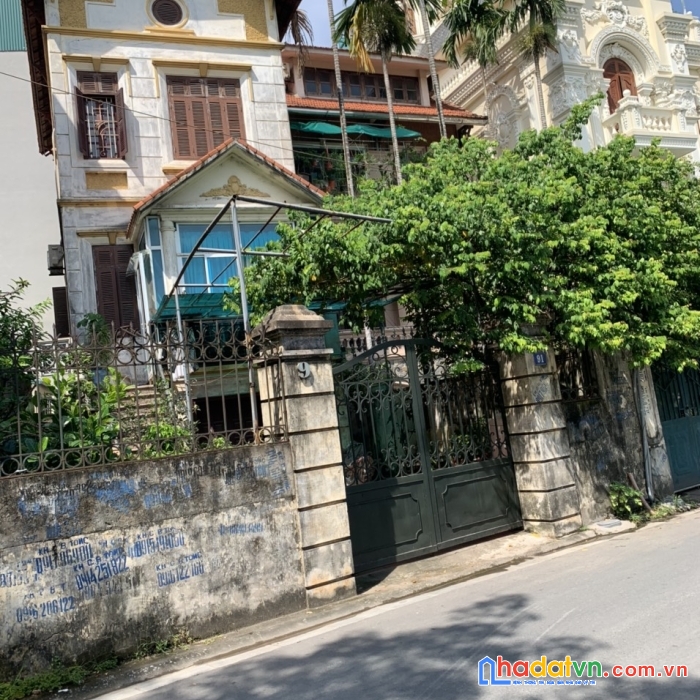Bán nhà hoàng như tiếp, nguyễn văn cừ ,long biên 50 m2 3.5 tầng 5 tỷ ngõ rộng ô tô vào nhà