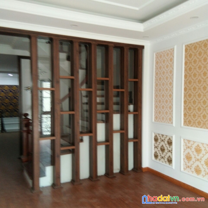 Bán nhà bắc từ liêm-đông ngac, 45mx5 tầng, 20m ô tô tránh, 100m chợ, sân rộng, nhỉnh 4 tỷ.