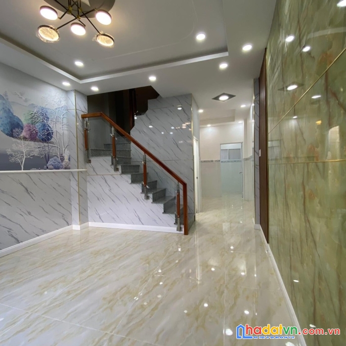 Nhà đẹp phạm ngũ lão 42m2 hẻm xe hơi cách 15m 4.05tỷ