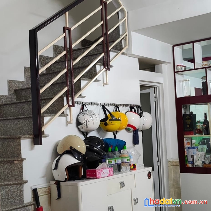 Bán nhà mã lò, bình tân - hxt tránh nhau - một bước ra mt đường chính -  - 90m2 4x22 - 1t2lst -