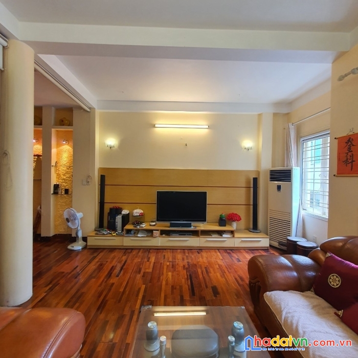 Phân lô ô tô phố nghi tàm, nhà đẹp, mặt tiền rộng, thoáng 68m2, giá nhỉnh 9 tỷ