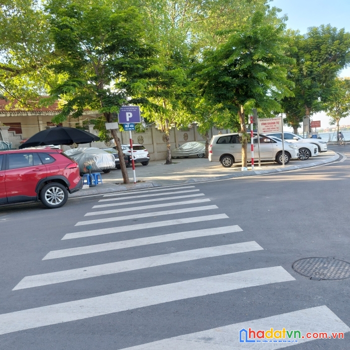Bán đất, chính chủ cần bán rất gấp mảnh đất ngõ phố thái hà, vị trí đẹp