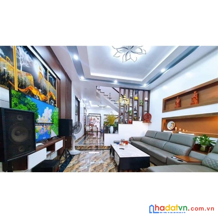 Bán nhà ngã 5 bà triệu hà trì ôtô đỗ cửa ngõ thông kd 35m giá nhỉnh 5,65 tỉ.