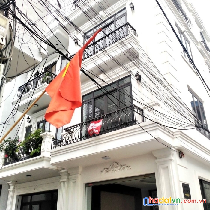 N337    chính chủ cần bán căn nhà lô góc  ngã tư siêu đẹp  ở đằng hải hải an 
lh  0399291974