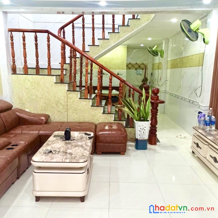 Nhà đường 40 hiệp bình chánh, sát phạm văn đồng, hẻm xe hơi, giá 4,4 tỷ
