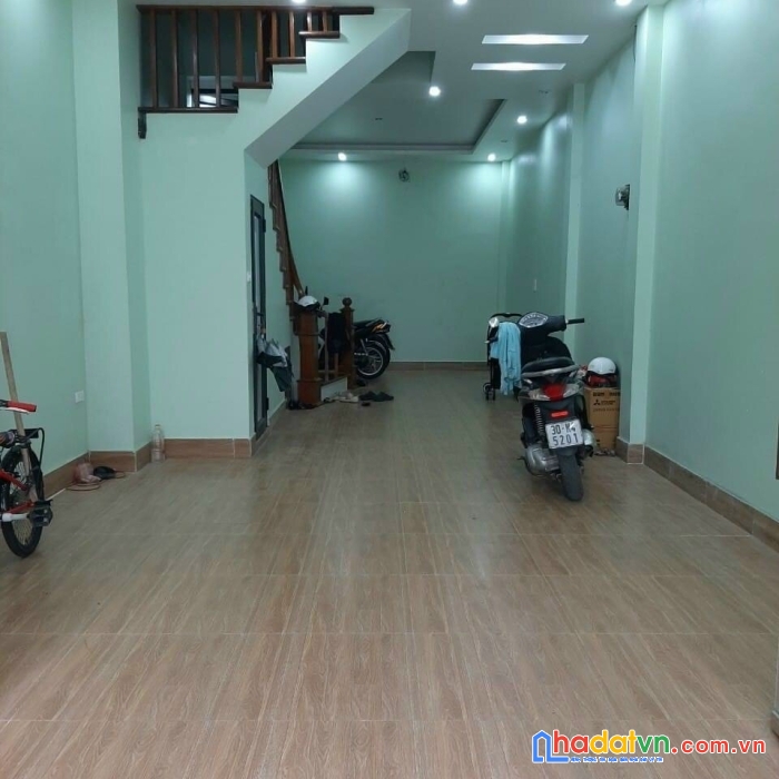 Bán nhà phố bà triệu hà đông đường ôtô dt 34m nhỉnh 2tỷ .