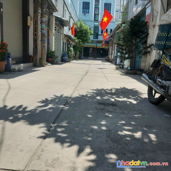 Hẻm 5m phường hiệp thành 80m2 3.75ty