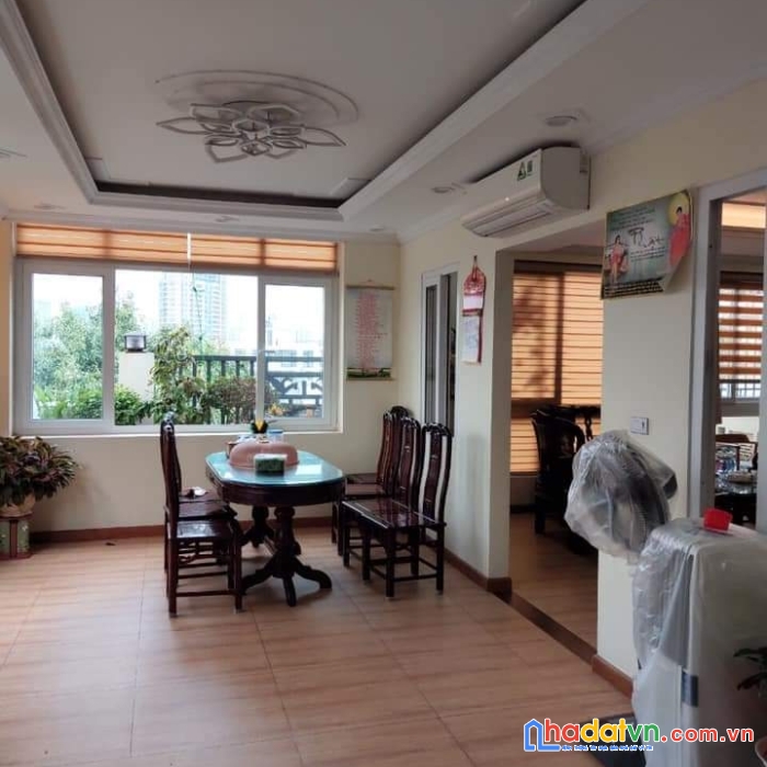 Ô tô đỗ, lô góc, giảng võ 99m x 5 tầng, mt 10m, giá 18 tỷ