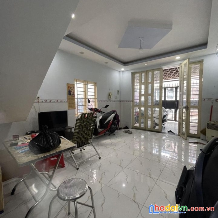 Giảm giá hxh đỗ cửa luỹ bán bích 84m2, 2tầng,chỉ 5ty900 tân phú