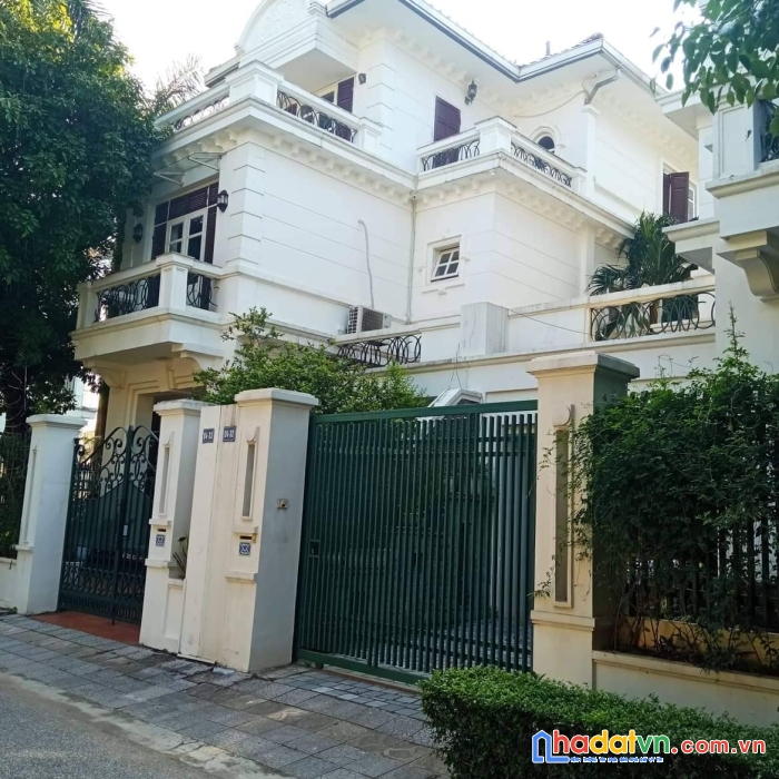 Bán biệt thự ciputra 180m2 cực đẹp 0909858789