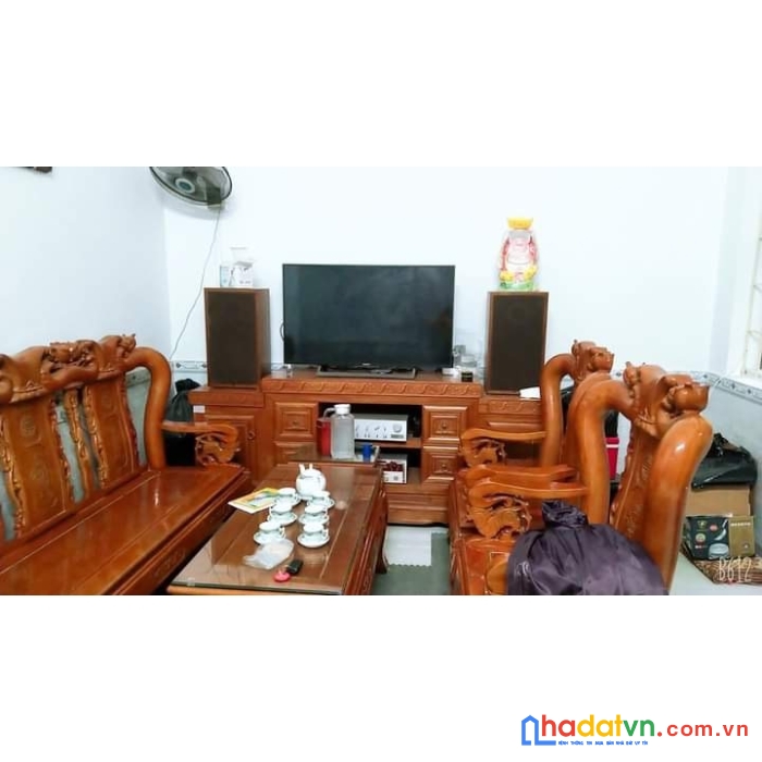Chủ cần bán gấp, nhà đẹp phố chính kinh dt 50m2 mt 4,5m giá 4.15 tỷ.