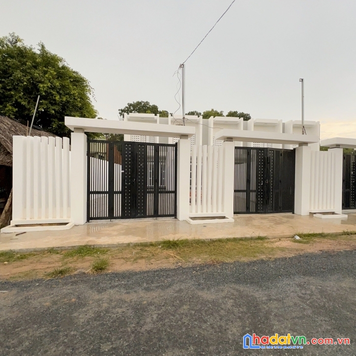 Cần bán nhà đẹp ở xã hòa thành tỉnh tây ninh