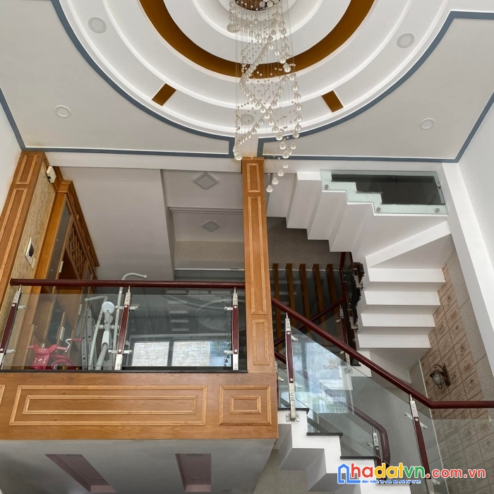 Bán nhà lê văn thọ- gần qunag trung. 5x15, 5 tầng-full nội thất cao cấp.