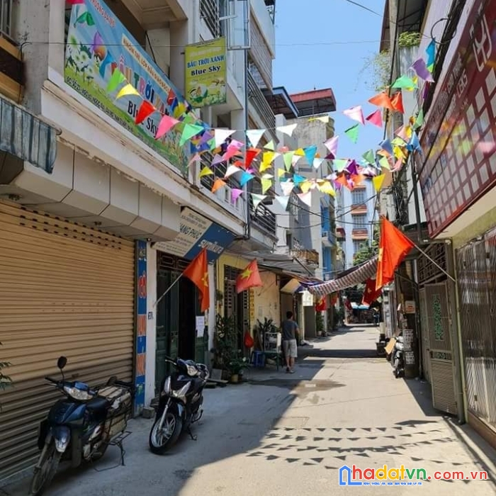 Bán nhà phố mỹ đình,kd sầm uất,ô tô đỗ cửa,dt 50m,nhỉnh 6 tỷ