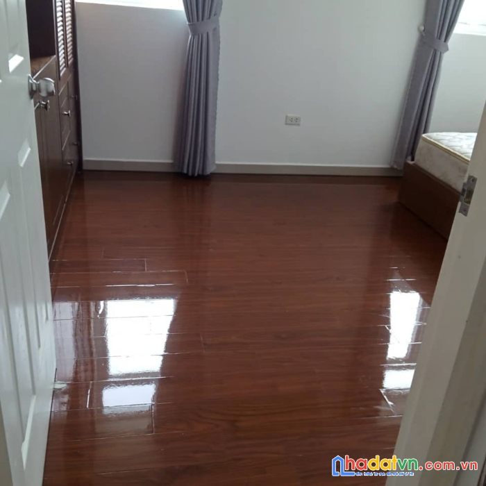 Chính chủ cần bán gấp căn hộ chung cư monarchy b.