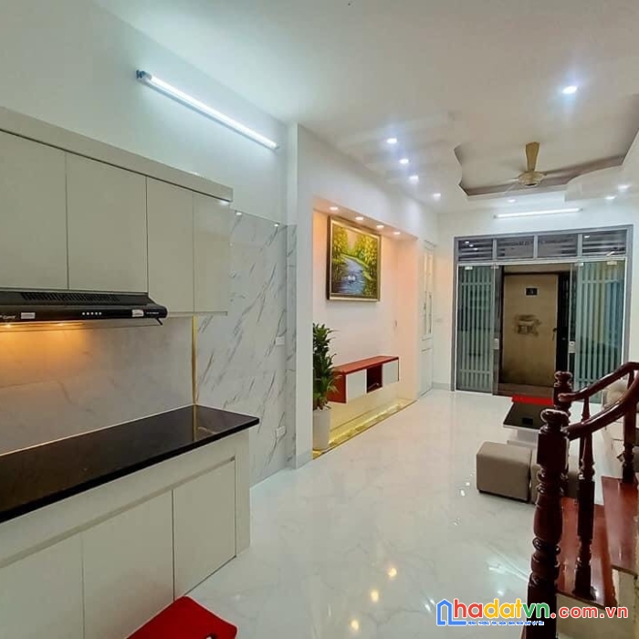 Bán nhà phố hồng mai - hbt- gần phố - 50m,  mt 4,8m giá 5,68 tỷ