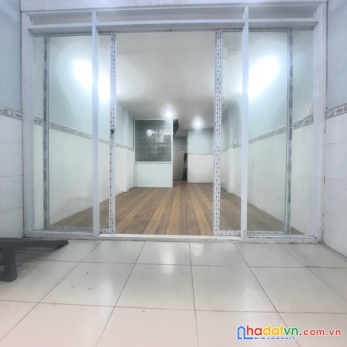 Nhà lớn tiền nhỏ - hẻm 3m thông