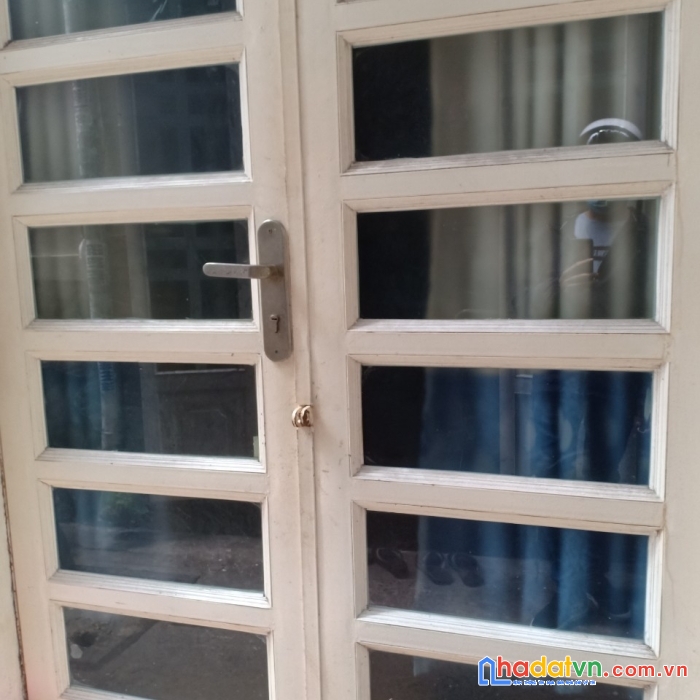 Bán nhà nhỏ ngay phố đi bộ bùi viện , giá 2 tỷ 7 .