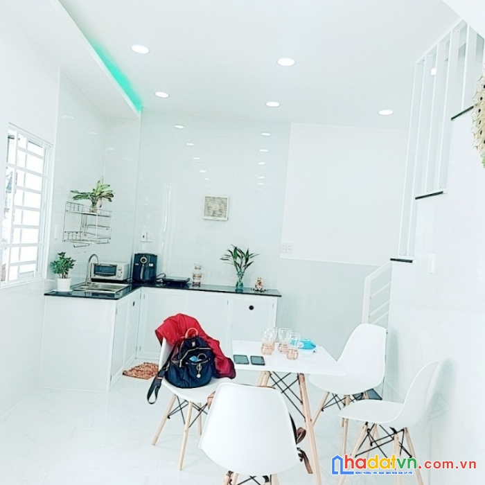 Bán gấp hxh trịnh đình trọng, tân phú, 2 tầng 52m2, nhà mới đẹp ở ngay chỉ hơn 3 tỷ