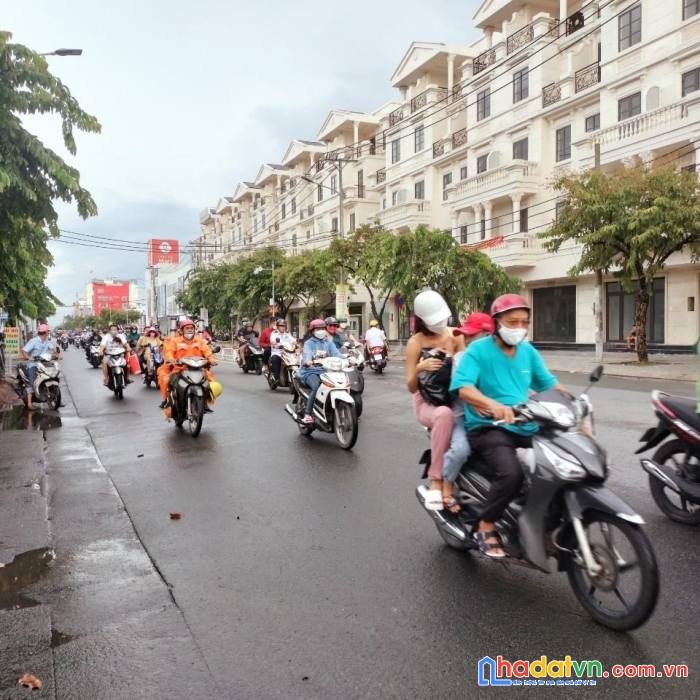 Bán nhà mặt tiền hxt nguyễn văn lượng p.16 gò vấp 7tỷ2 còn thương lượng