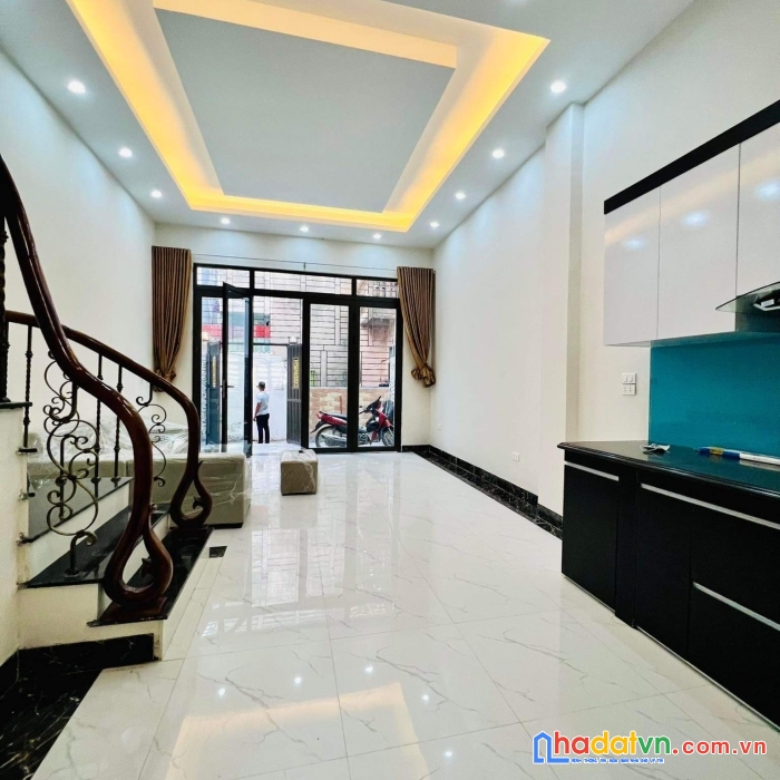 Cần bán. nhà phố kim ngưu. gần phố, ở ngay, dt45m2, 5 tầng. chỉ 7.5 tỷ.