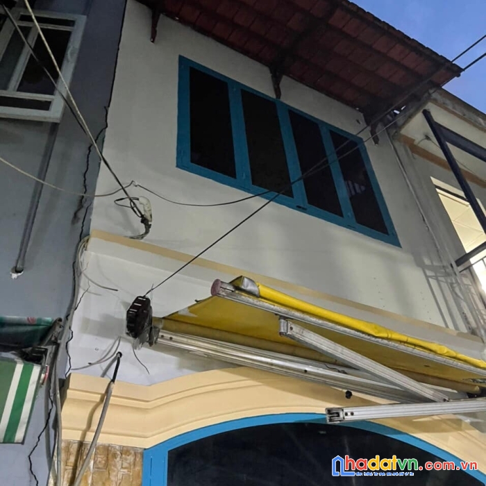 Bán nhà đoàn văn bơ phường 14 quận 4. giá 1.6 tỷ