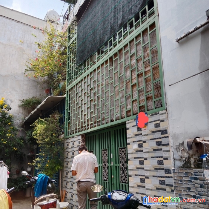 Nhà hxh , đường ht35 giá chỉ nhỉnh 3 tỷ.