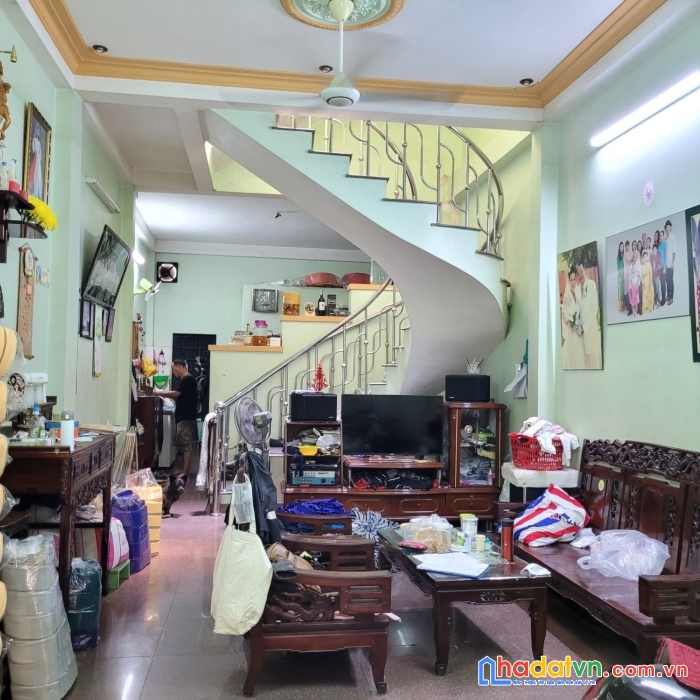 Bán nhà hẻm xe hơi cách mạng tháng tám, tân bình, 68m2, 4 tầng, 9 tỷ 5