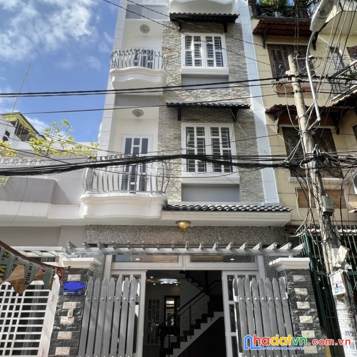 Bán nhà ca sĩ midu  hxh 56 m2 4 tầng đẹp lung linh nguyễn văn đậu 8.4 tỷ.