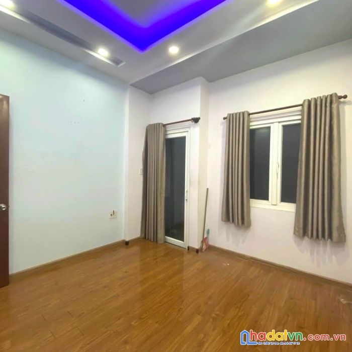 Bán nhà đẹp, ở ngay lê thanh nghị, hải châu 67m2, ô tô ngủ, 3,7 tỷ