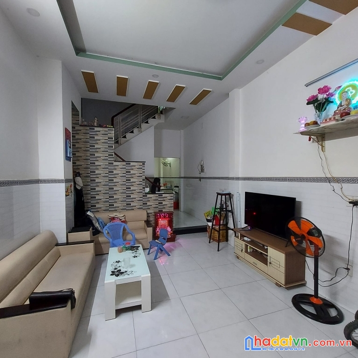 Bán nhà mặt tiền xe hơi 3 tầng, 64m2, phú định, quận 8 giá 5.95 tỷ