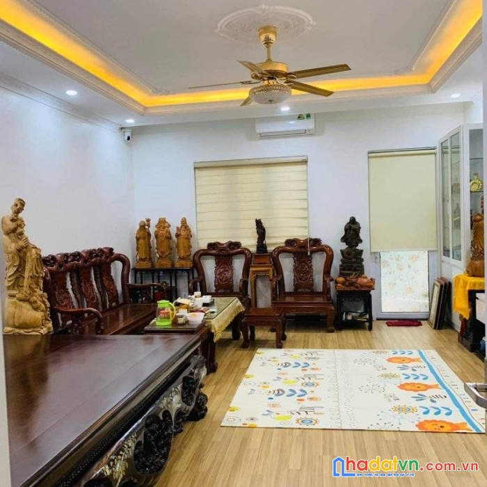 Chính chủ cần bán nhà, việt hưng, long biên, 2 ô tô tránh 60m mt5 nhỉnh 8 tỷ.