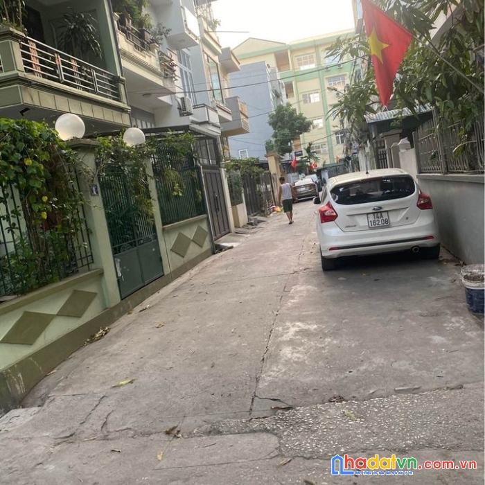 Chính chủ cần tiền bán nhanh căn nhà 2 tầng tại tổ 11 khu 2b phường hồng hải - thành phố hạ long -