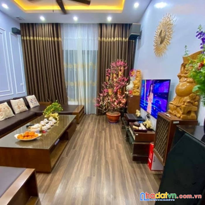 Bán nhà ngọc lâm, 40m, 5 tầng, nội thất xịn xò - ở ngay, giá 4 tỷ