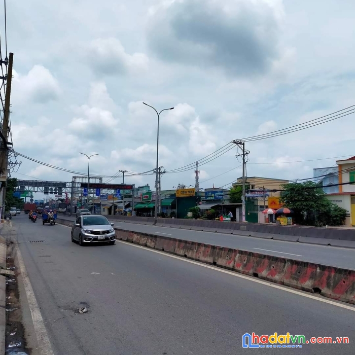 Chính chủ bán gấp kho xưởng mặt tiền kd, ngay vòng xoay an lạc, 6p ra tên lửa, bến xe miền tây,