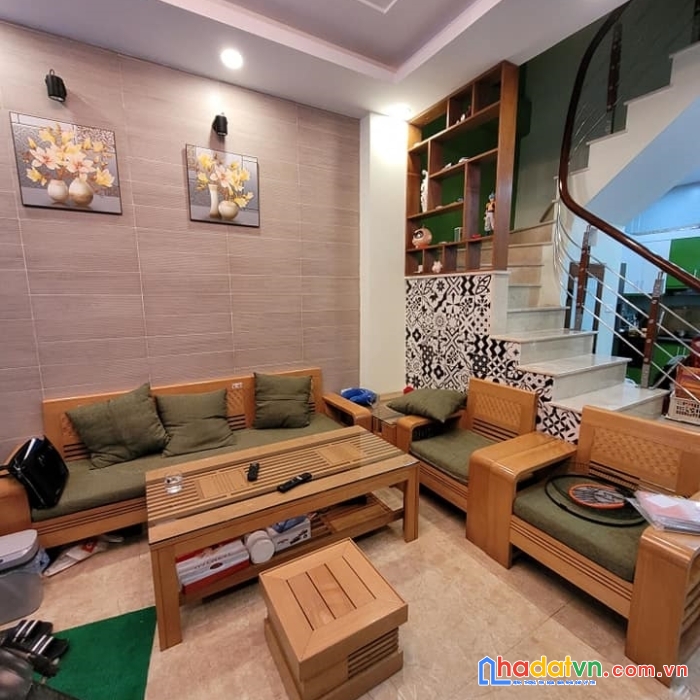 Bán gấp nhà 4 tầng đẹp phố nguyễn văn cừ, 52m, 4 tầng, giá nhỉnh 4 tỷ