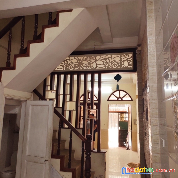 Bán gấp nhà tây hồ ngõ 628 hoàng hoa thám 52m, 4t, mt4m, 10m oto tránh, gần phố.giá chỉ 5,9 tỷ