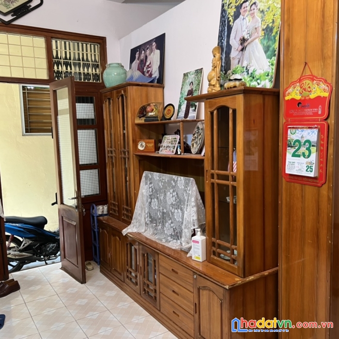 Bán nhà lương đình của, trung tâm đống đa dt 43m2, 5m ra ô tô tránh, giá 5 tỷ.