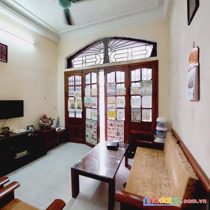 Bán gấp nhà ba đình ngõ 127 văn cao 33m, 5t, 3.5mmt, phân lô, oto gần. giá chỉ 4,9 tỷ