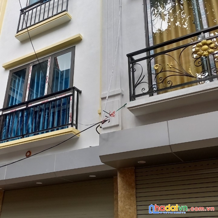 Bán nhà  phố bùi xương trạch  thanh xuân ,dt 39m2*5 tầng, 4 ngủ, ngõ thông, trước nhà thoáng mát,