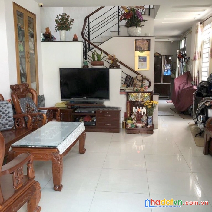 Gia đình cần bán nhà 4,1x11 chu văn an quận 6 chỉ 4  tỷ 4