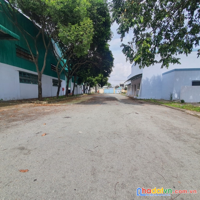Chính chủ cho thuê kho xưởng đường phú châu, tam bình, thủ đức,  3 mặt tiền, 2 cổng kết nối quốc