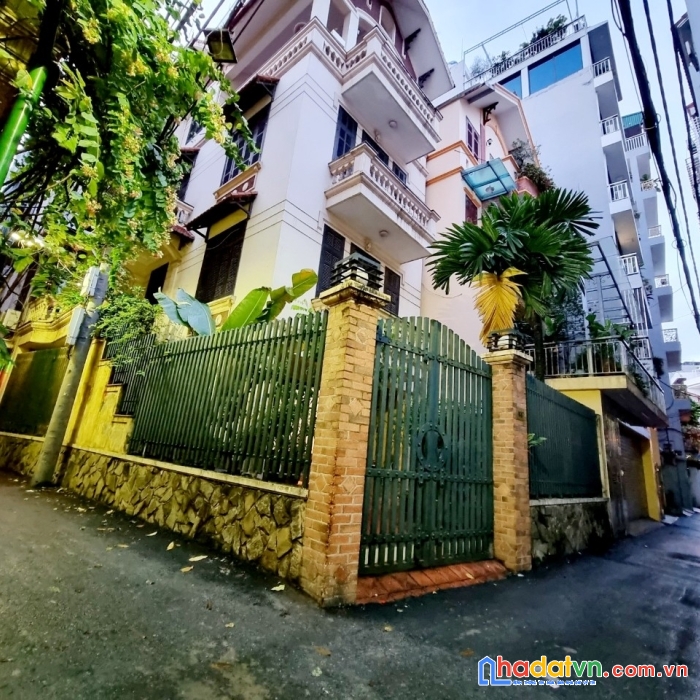 Biệt thự nhật chiêu view hồ tây, 145m2, 4t, mt7,5m2, ôtô vào nhà, giá chỉ 26,5 tỷ.