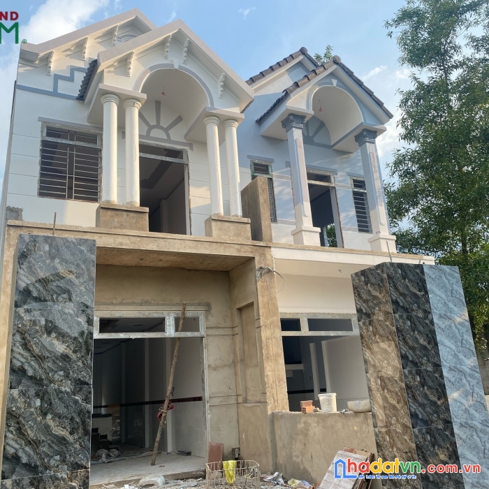 Bán nhà 1 trệt 1 lầu mới xây thổ cư đường ô tô khu dân cư bình hòa chỉ 2ty450