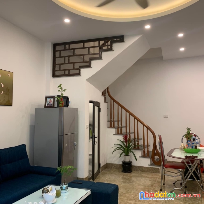 Bán nhà long biên phường phúc đồng ngõ thông ô tô đỗ  35mx5t-3 tỷ 0973070745