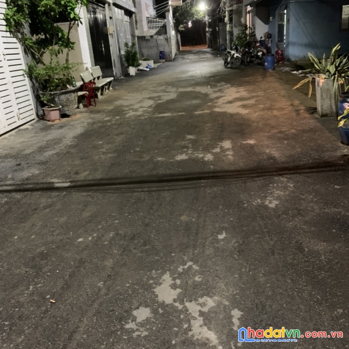 Nhà cực đẹp bê tông cốt thép kiên cố  66m2,xe hơi đỗ cửa chỉ 4tỷ thạnh xuân,quận 12.lh  0368460456