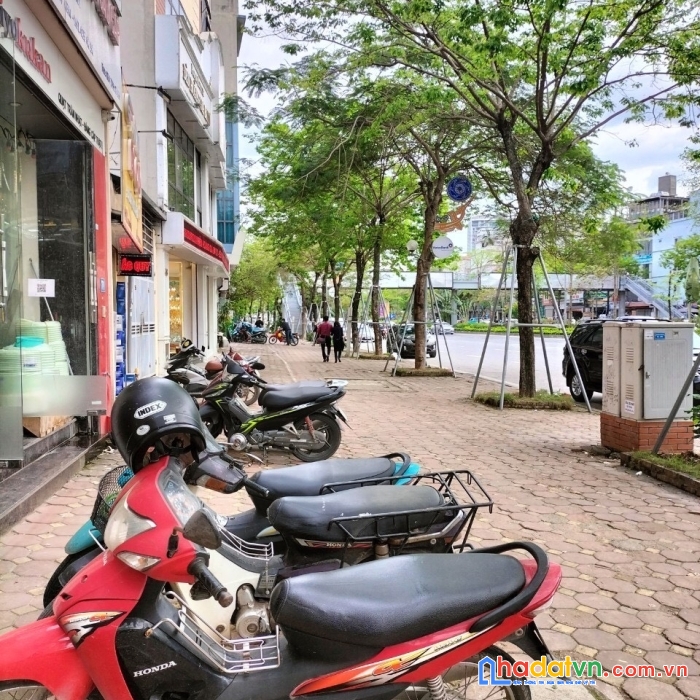 Mảnh đất vàng mặt đường võ chí công, cầu giấy, 45m, 4mmt, kinh doanh, vỉa hè. giá chỉ 16,5 tỷ.